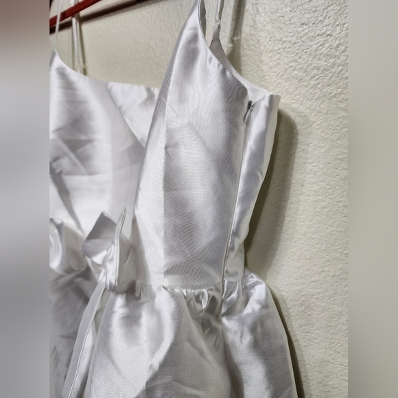 White Taffeta Bow Midi Dress - Picture 8 of 10